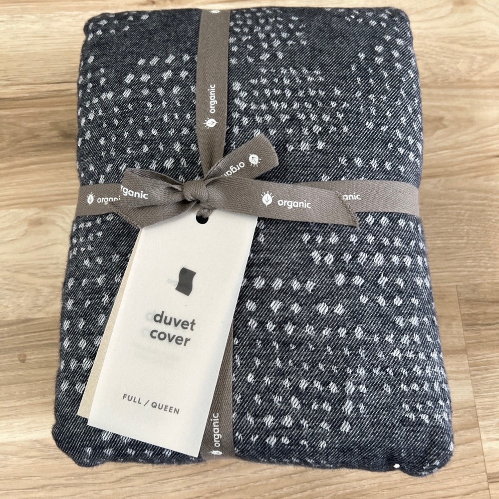West Elm Dotty Jacquard Flannel Duvet Cover - Full/ Queen - Midnight